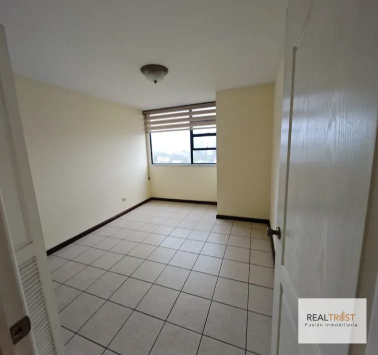 En renta Apartamento Edificio Santorini Américas Zona 14 — Apartamento en Alquiler en Zona 14, Guatemala, Ciudad — foto 9 de 12