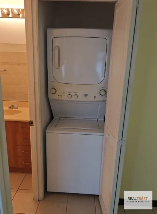 En renta Apartamento Edificio Santorini Américas Zona 14 — Apartamento en Alquiler en Zona 14, Guatemala, Ciudad — foto 11 de 12