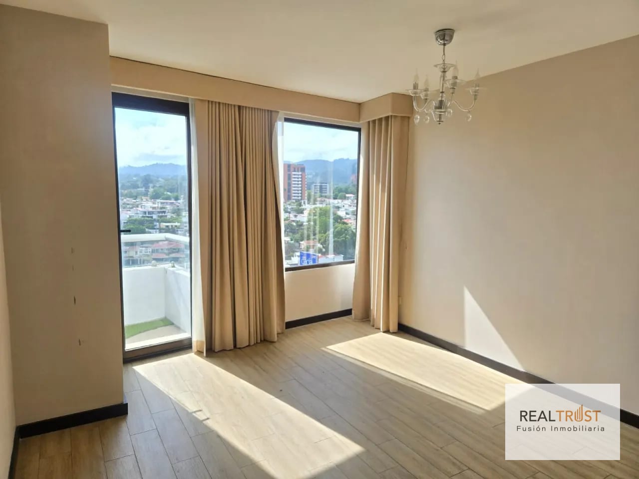 Apartamento Torre 360 Zona 15 — Apartamento en Alquiler en Zona 15, Guatemala, Ciudad — foto 8 de 13