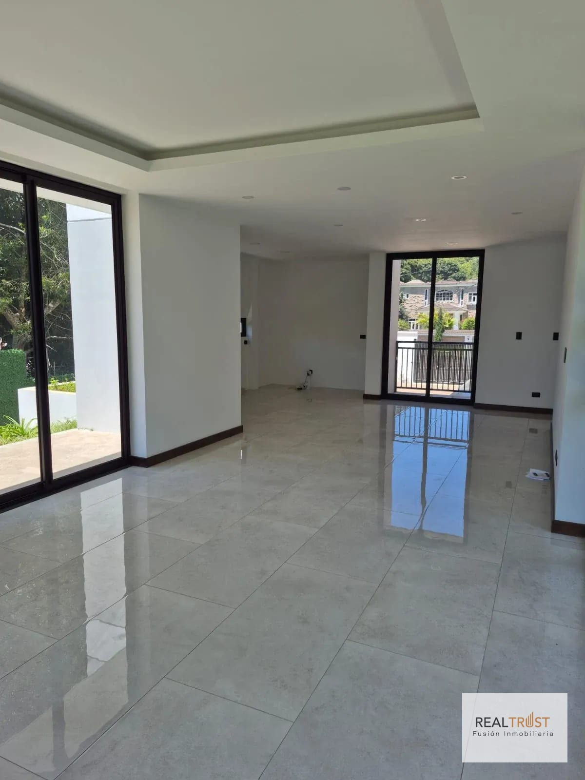 Casa para Estrenar en Arrazola 1 — Casa en Venta en Carretera a El Salvador, Guatemala, Ciudad — foto 5 de 17