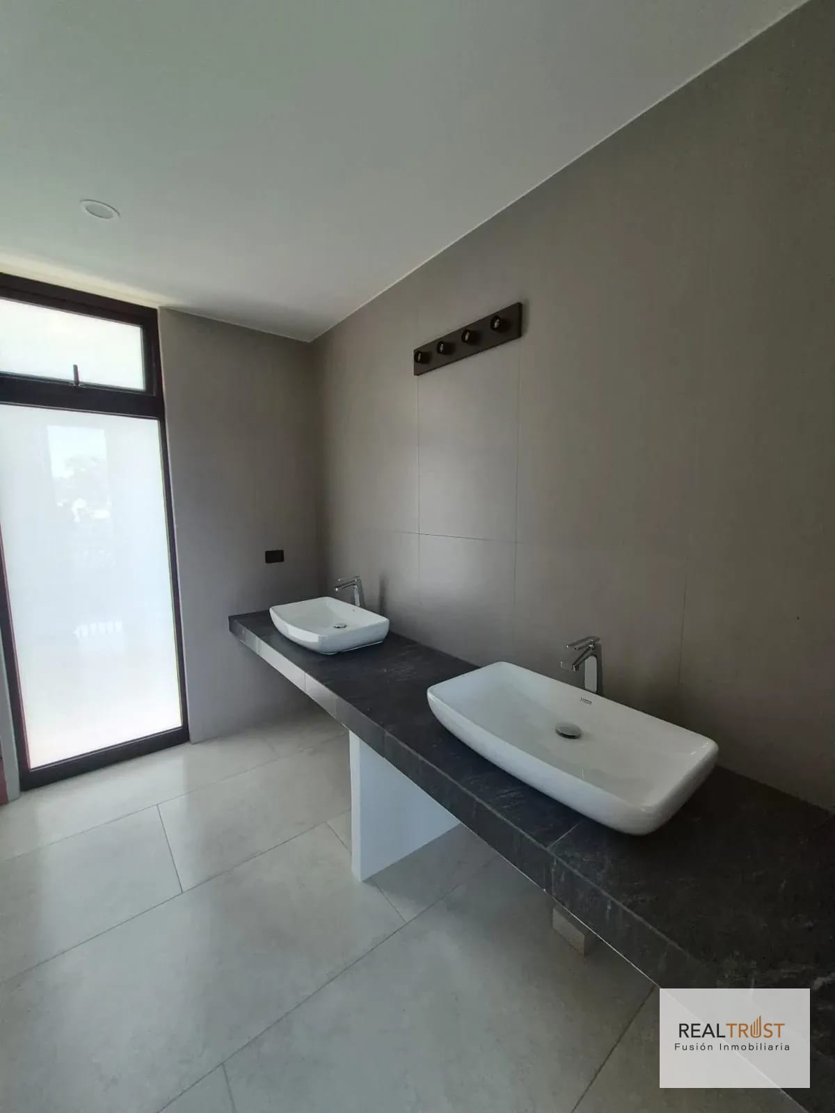 Casa para Estrenar en Arrazola 1 — Casa en Venta en Carretera a El Salvador, Guatemala, Ciudad — foto 16 de 17