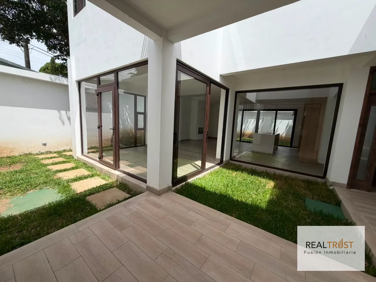 Casa en Venta KM 17.5 CES Arrazola 1 — Casa en Venta en Carretera a El Salvador, Guatemala, Ciudad — foto 8 de 17