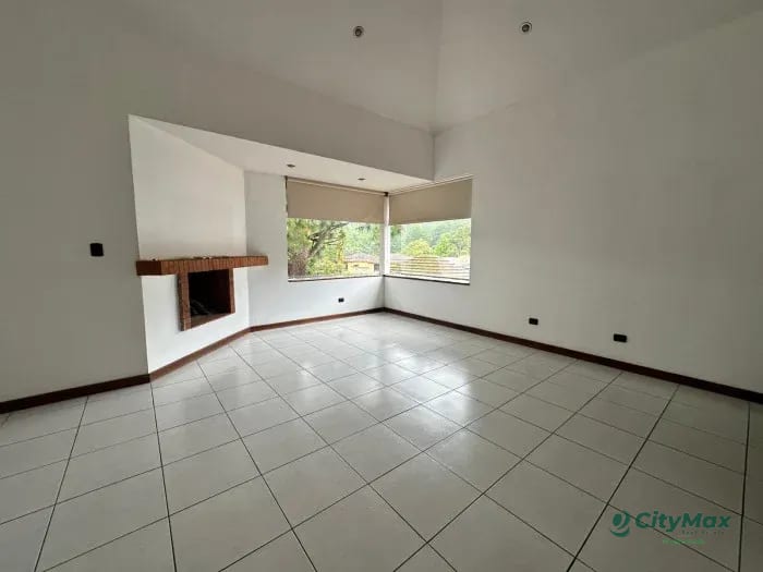 Casa en Venta en Zona 16 — Casa en Venta en Zona 16, Guatemala, Ciudad — foto 3 de 5