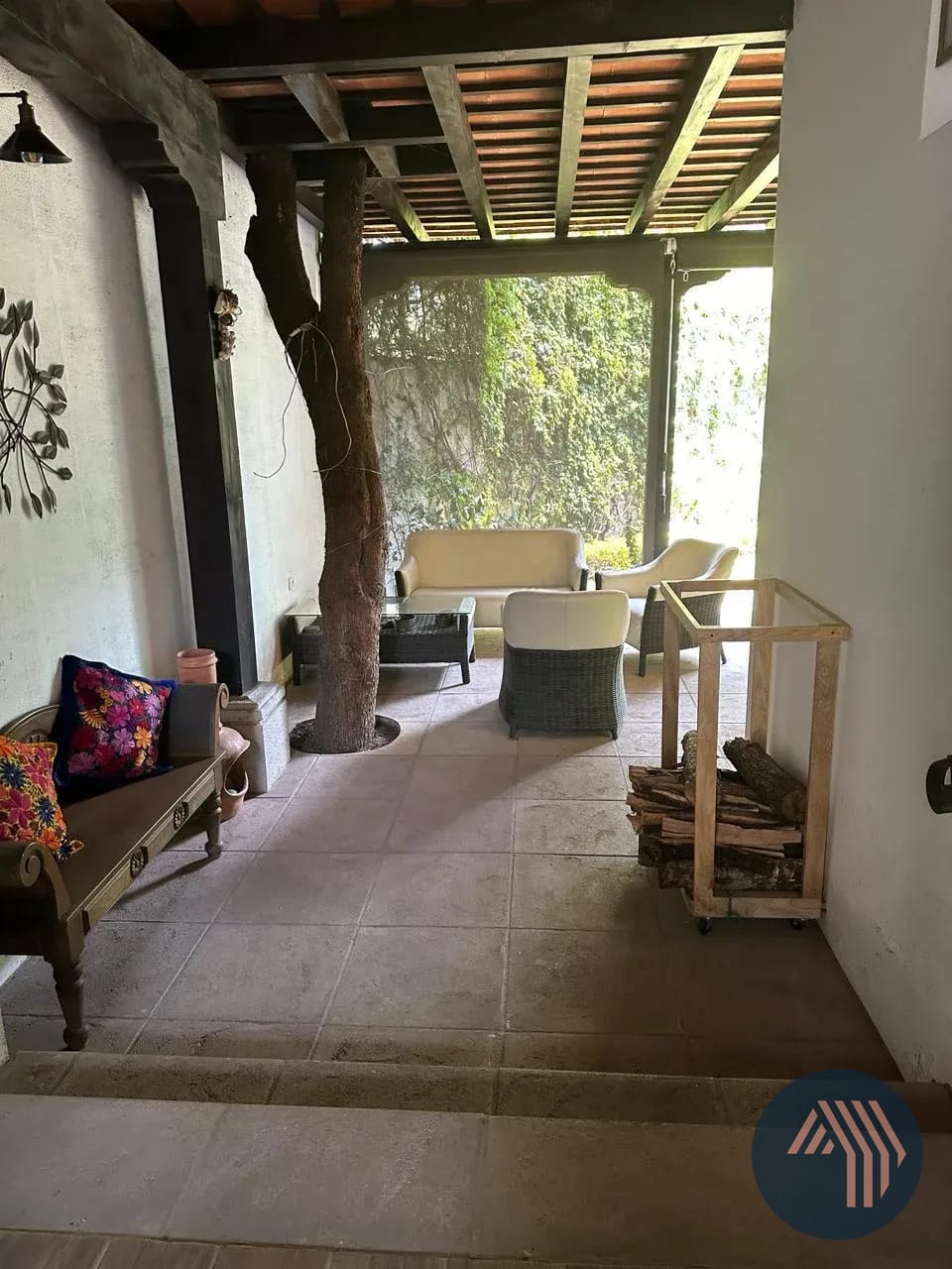Venta de Hermosa Casa Colonial - el Cafetal, Antigua — Casa en Venta en Ciudad Vieja, Sacatepéquez — foto 1 de 17