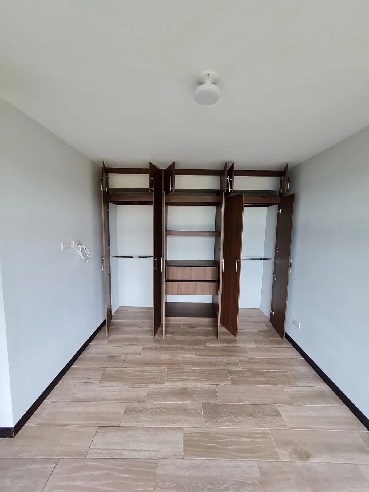 Venta de Apartamento en Edificio Bari CAES — Apartamento en Venta en Bari, Carretera a El Salvador, Guatemala, Ciudad — foto 9 de 15