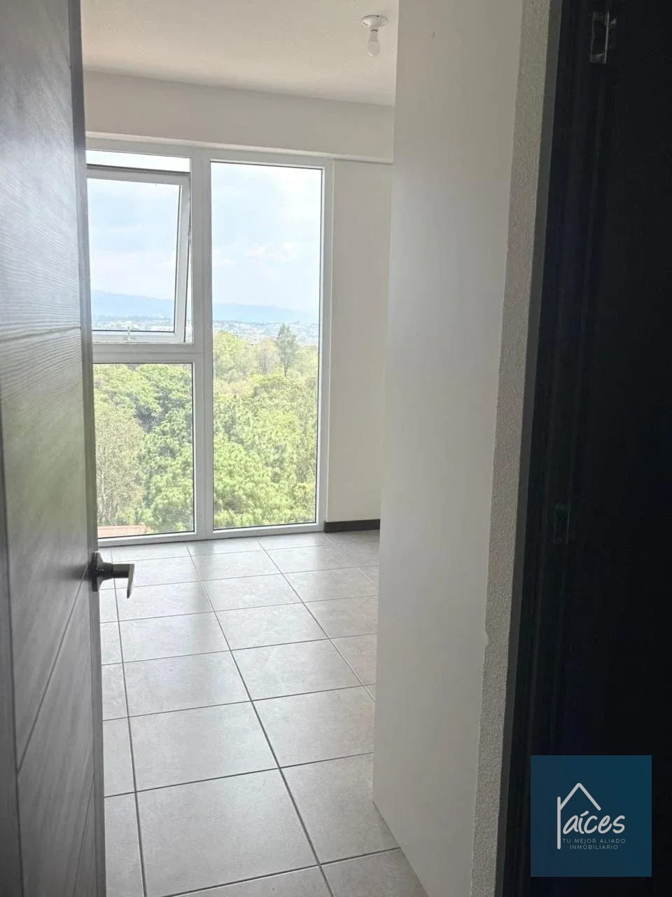 Apartamento en Renta INITI zona 12 cerca de Colegios Liceo Javier y Monte María — Apartamento en Alquiler en Zona 12, Guatemala, Ciudad — foto 10 de 17