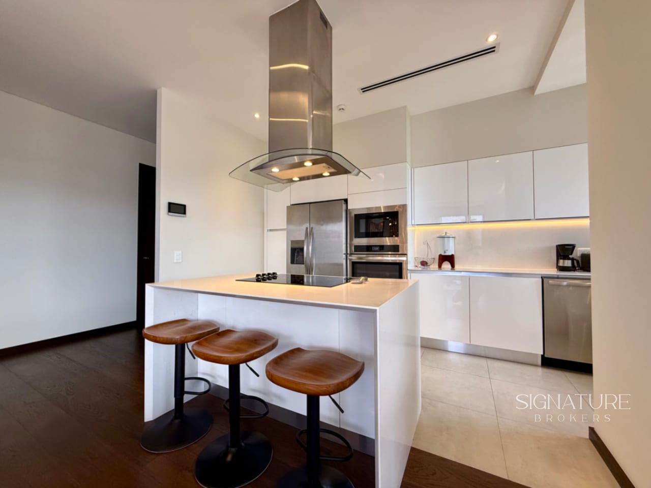 Apartamento en Venta - Santa Sofia 7a Avenida, Zona 10 — Apartamento en Venta en Santa Sofía 7AV, Zona 10, Guatemala, Ciudad — foto 3 de 12