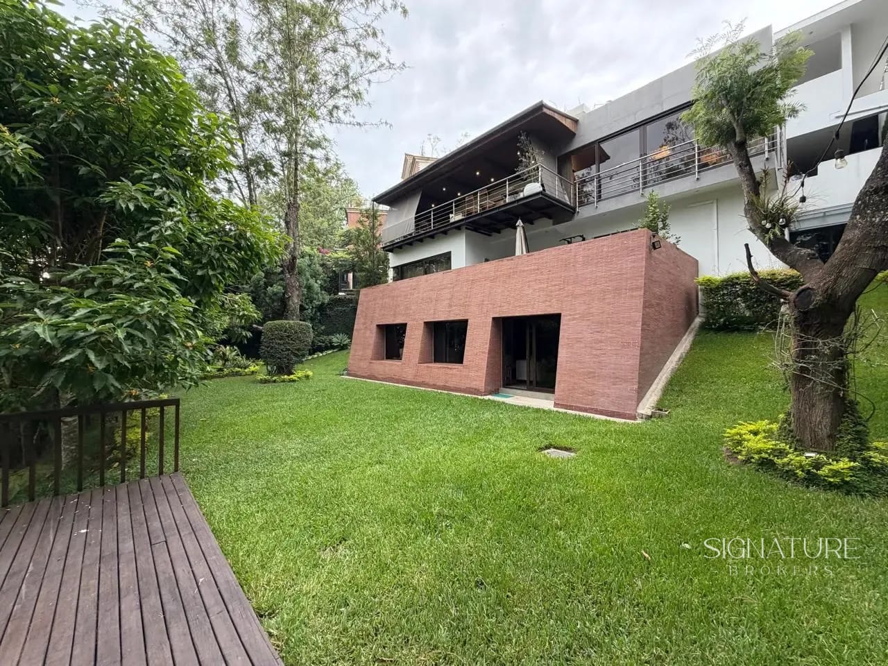 Casa en venta – Club de Golf San Isidro, Zona 16 — Casa en Venta en Zona 16, Guatemala, Ciudad — foto 1 de 1