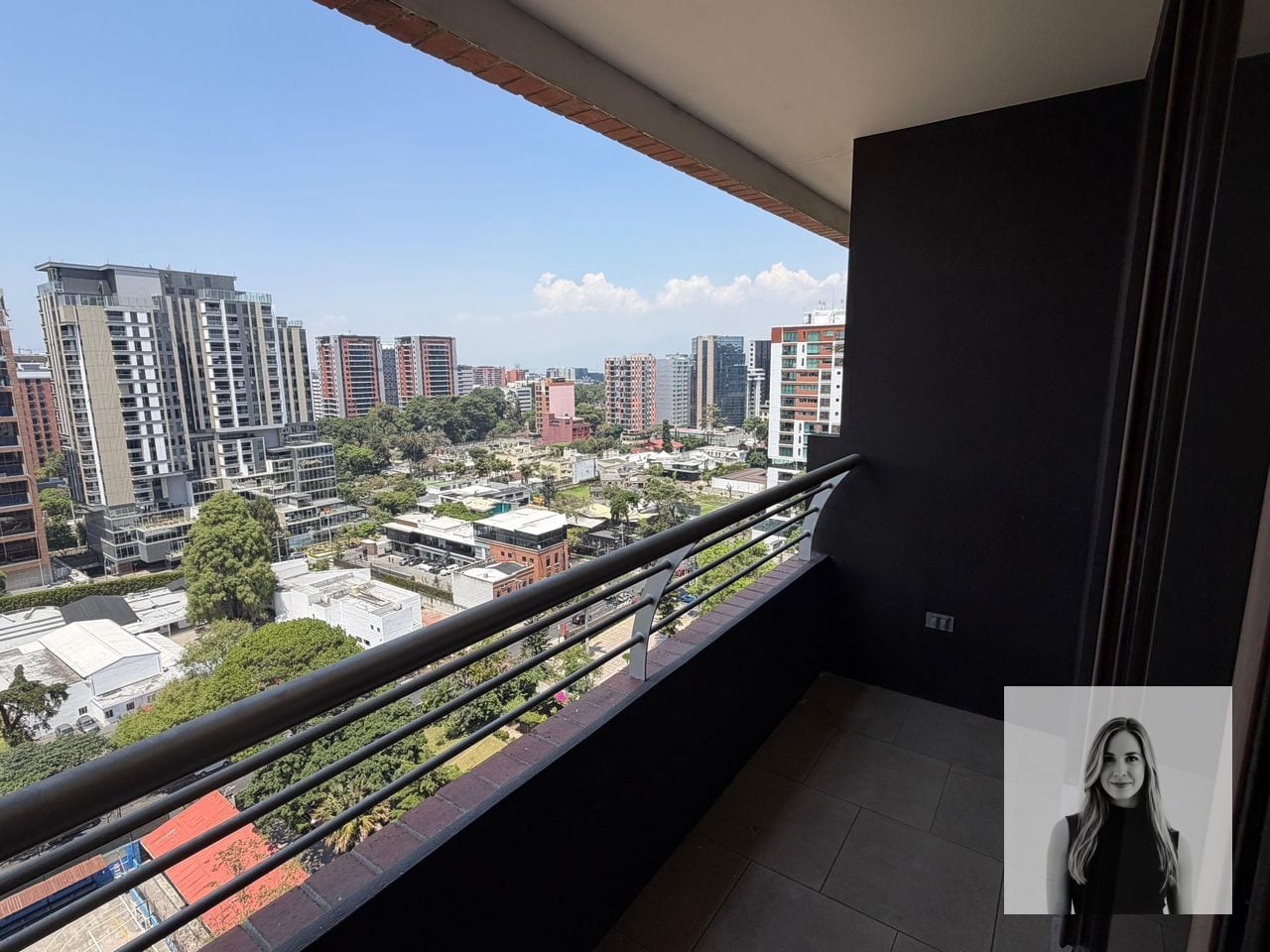 Renta Apto/ Santa María Zona 10 — Apartamento en Alquiler en Santa María, Zona 10, Guatemala, Ciudad — foto 4 de 17