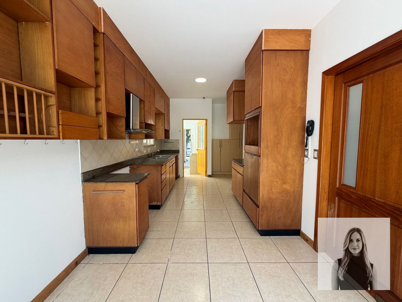 Venta Casa/ Portal del Bosque KM 22.1 CAES — Casa en Venta en Portal del Bosque, Carretera a El Salvador, Guatemala, Ciudad — foto 7 de 17