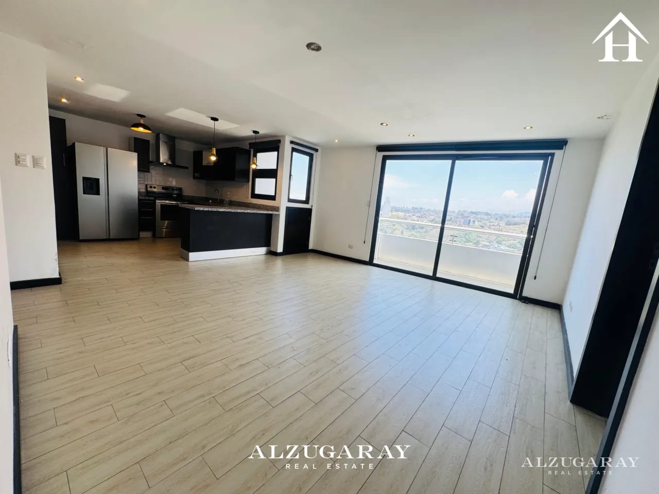 Apartamento Nivel Alto con Balcón -2 Hab. / Edificio Zona 15 — Apartamento en Venta en Zona 15, Guatemala, Ciudad — foto 1 de 13