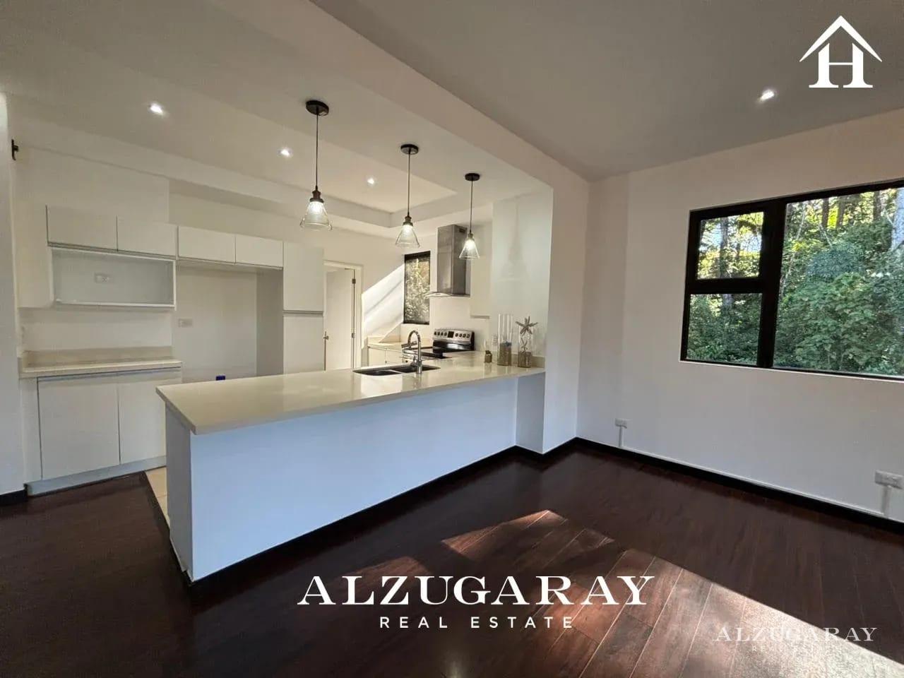Apto Moderno C/ Amplio Balcón - 3 Hab./ Laguna del Bosque — Apartamento en Venta en Santa Catarina Pinula, Guatemala, Ciudad — foto 2 de 9