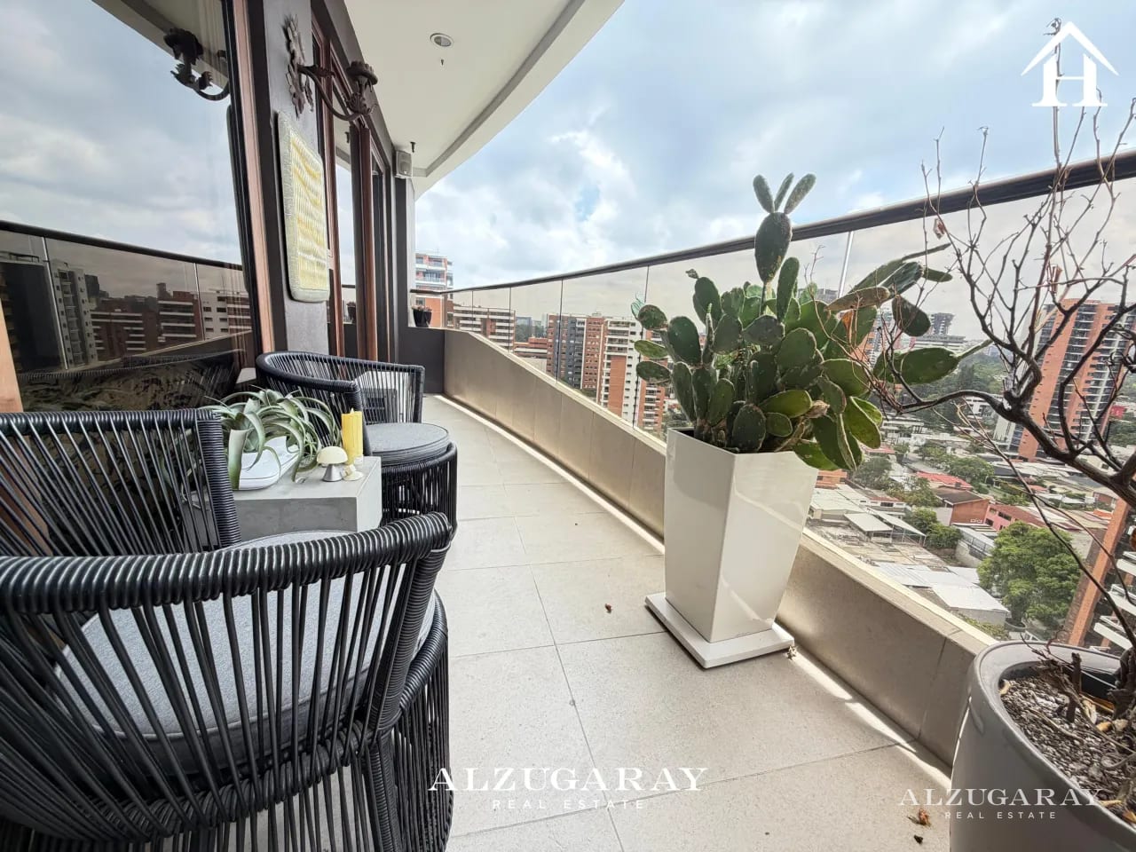 Apto Amueblado C/ Jacuzzi - 1 Hab. / Edificio en Zona 14 — Apartamento en Alquiler en Zona 14, Guatemala, Ciudad — foto 10 de 12
