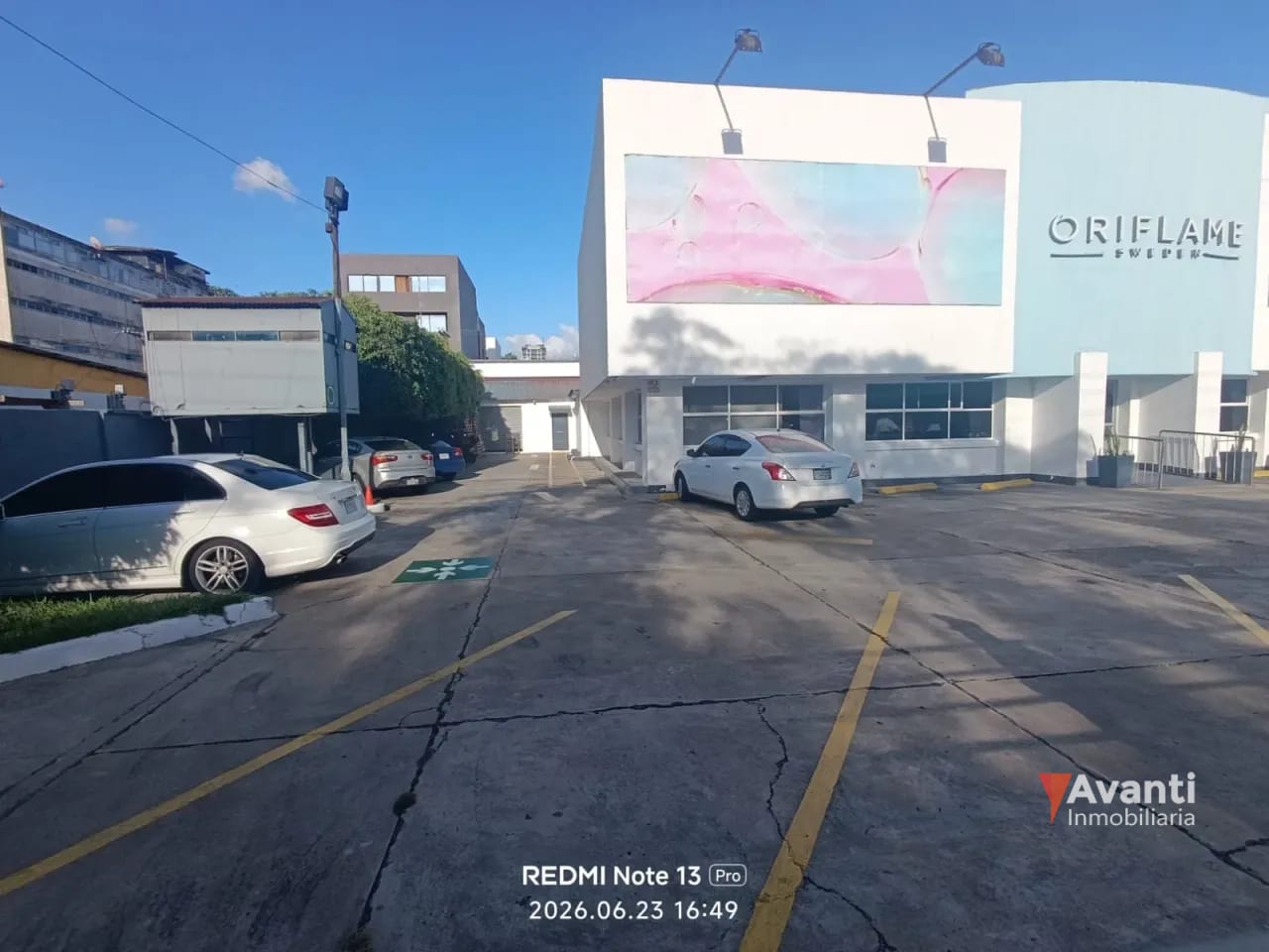 Alquiler Casa Comercial en Zona 9, Excelente Ubicación — Casa en Alquiler en Zona 9, Guatemala, Ciudad — foto 11 de 16