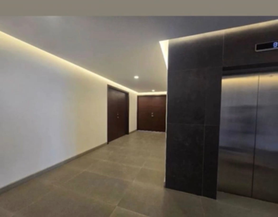 Oficina Venta Zona 15 Vista Hermosa 2, 151 MTS2 Interior, 40 MTS2 Balcón, 4 Parqueos $398,000 — Oficina en Venta en Vista Hermosa II, Zona 15, Guatemala, Ciudad — foto 1 de 1