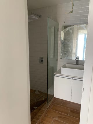 Moderno Apartamento con Balcón en Venta, Edificio Quo — Apartamento en Venta en Zona 4, Guatemala, Ciudad — miniatura 4 de 14