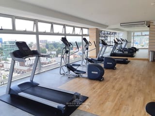 Apartamento en Zona 10, 2 dormitorios — Apartamento en Alquiler en City Haus, Zona 10, Guatemala, Ciudad — miniatura 3 de 13