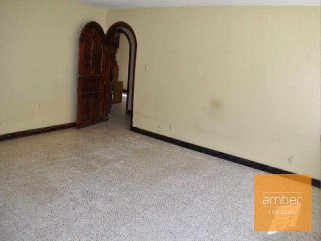 Casa para remodelar en zona 16 — Casa en Venta en Zona 16, Guatemala, Ciudad — foto 2 de 9