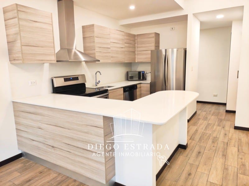 Apartamento de lujo en buena ubicación — Apartamento en Alquiler en Zona 14, Guatemala, Ciudad — foto 12 de 14