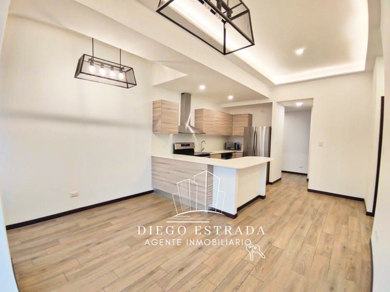 Apartamento de lujo en buena ubicación — Apartamento en Alquiler en Zona 14, Guatemala, Ciudad — foto 5 de 14