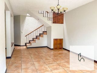 Casa de 4 Habitaciones en Venta en KM.24.2 CAES — Casa en Venta en Carretera a El Salvador, Guatemala, Ciudad — miniatura 2 de 8