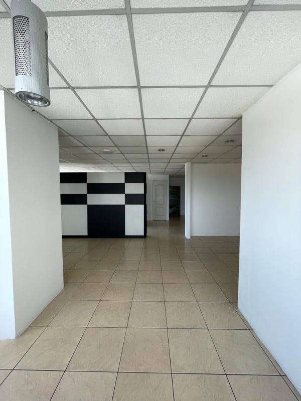 Oficina en venta o renta edificio Torino — Oficina en Venta en Zona 10, Guatemala, Ciudad — foto 4 de 12