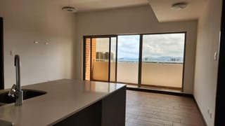 Apartamento en renta en Casalini Diagonal 6 zona 10 — Apartamento en Alquiler en Zona 10, Guatemala, Ciudad — miniatura 1 de 11