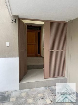 Renta casa zona 4 para oficina — Casa en Alquiler en Zona 4, Guatemala, Ciudad — miniatura 5 de 13