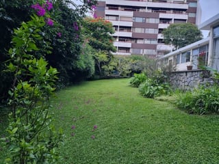 Casa Amplia con 20 Parqueos Zona 15 — Casa en Alquiler en Zona 15, Guatemala, Ciudad — miniatura 2 de 3