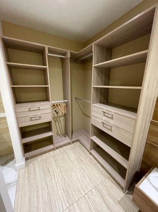 Apartamento amueblado en venta edificio Aoki — Apartamento en Venta en Zona 14, Guatemala, Ciudad — miniatura 11 de 13