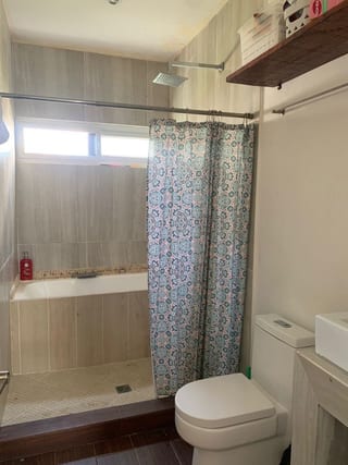 Casa en venta en Club de Golf Alta Vista — Casa en Venta en Carretera a El Salvador, Guatemala, Ciudad — miniatura 11 de 17