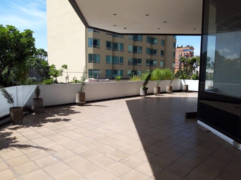 Oficina en renta ubicada en Murano Center zona 10 — Oficina en Alquiler en Murano Center, Zona 10, Guatemala, Ciudad — foto 2 de 11