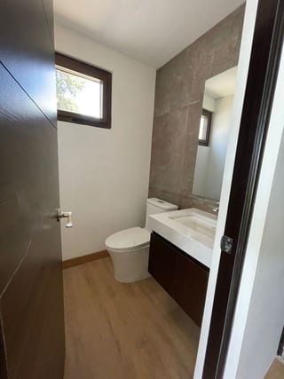 Lindas Casas para Estrenar en Altos de Vista Hermosa Zona 15 VH1 la Isla — Casa en Venta en Vista Hermosa I, Zona 15, Guatemala, Ciudad — miniatura 3 de 15