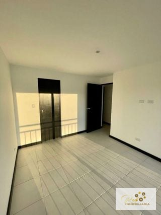 Venta / Renta en Museo San Mateo Zona 7 — Apartamento en Venta en Museo San Mateo, Zona 7, Guatemala, Ciudad — miniatura 2 de 7