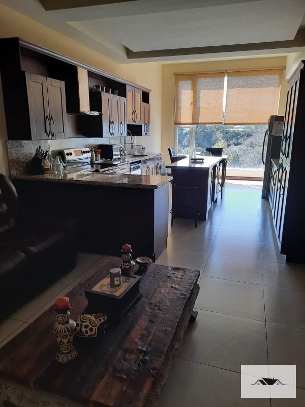 En Renta y Venta Amplia Casa Zona 15 VH2 con Pergola y Jardin — Casa en Alquiler en Vista Hermosa II, Zona 15, Guatemala, Ciudad — foto 8 de 17