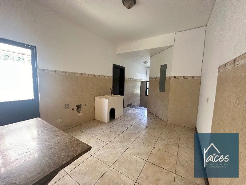 Casa de un nivel en venta Km. 18.5 CES (D) — Casa en Venta en Carretera a El Salvador, Guatemala, Ciudad — foto 8 de 16