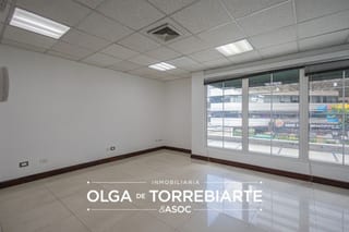 Oficina en Casa Veranda, zona 10 — Oficina en Alquiler en Zona 10, Guatemala, Ciudad — miniatura 10 de 16