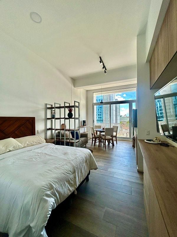 Moderno apartamento amueblado en venta zona 13 — Apartamento en Venta en Zona 13, Guatemala, Ciudad — foto 1 de 5