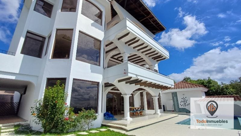 Casa en Venta en Montebello km 9.5 CES — Casa en Venta en Carretera a El Salvador, Guatemala, Ciudad — foto 1 de 13