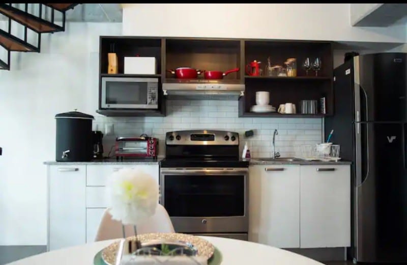 Apartamento amueblado en venta Fabra zona 10 — Apartamento en Venta en Zona 10, Guatemala, Ciudad — foto 4 de 12