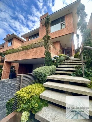 Casa en venta en Residencias Concepción Camelias — Casa en Venta en Carretera a El Salvador, Guatemala, Ciudad — miniatura 1 de 10