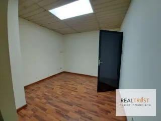 Renta de Oficina en Murano Center Zona 10 — Oficina en Alquiler en Murano Center, Zona 10, Guatemala, Ciudad — miniatura 3 de 4