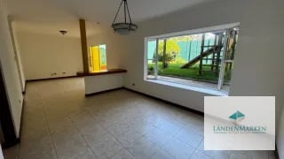 Venta de Casa en CAES KM 19.5 - Residencial Villas del Pinar 1 — Casa en Venta en Villas del Pinar, Carretera a El Salvador, Guatemala, Ciudad — miniatura 2 de 16