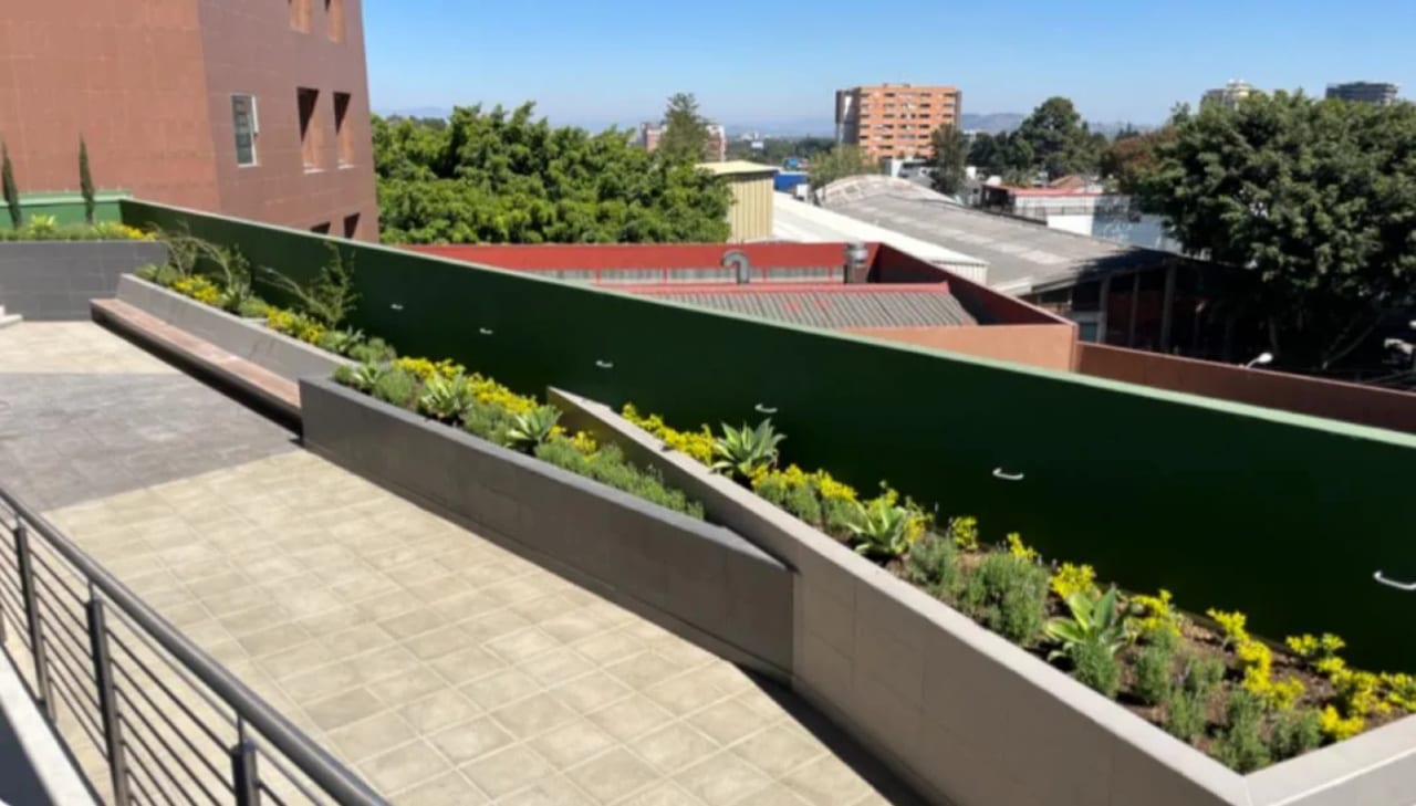 Edificio corporativo en alquiler en zona 10 Guatemala — Edificio en Alquiler en Zona 10, Guatemala, Ciudad — foto 5 de 14