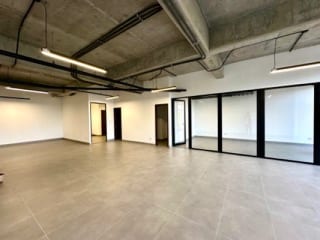 Oficina de 137 m2 en Renta en Zona 13. — Oficina en Alquiler en Elemento Plaza Berlín, Zona 13, Guatemala, Ciudad — miniatura 9 de 11