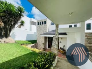 Venta de Amplia Casa - Colinas de Andalucía, KM 16.5 CES — Casa en Venta en Colinas De Andalucia, Carretera a El Salvador, Guatemala, Ciudad — miniatura 1 de 10