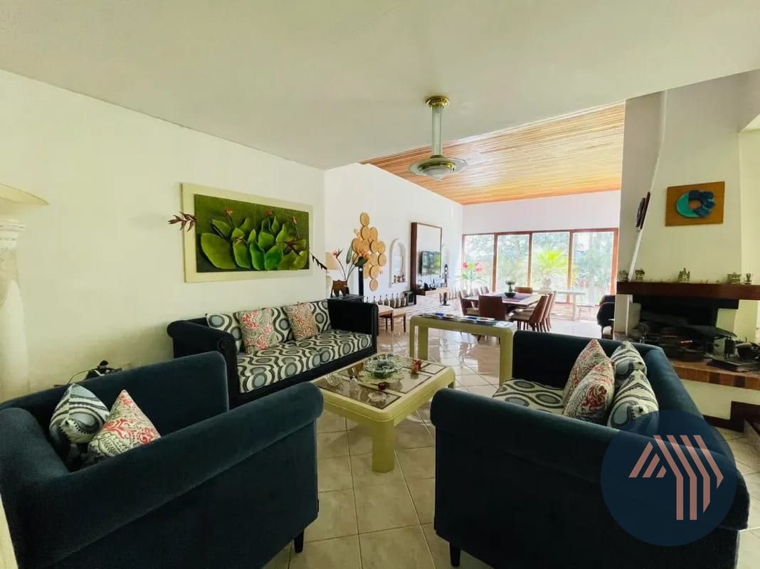 Venta de Amplia Casa - Colinas de Andalucía, KM 16.5 CES — Casa en Venta en Colinas De Andalucia, Carretera a El Salvador, Guatemala, Ciudad — foto 3 de 10