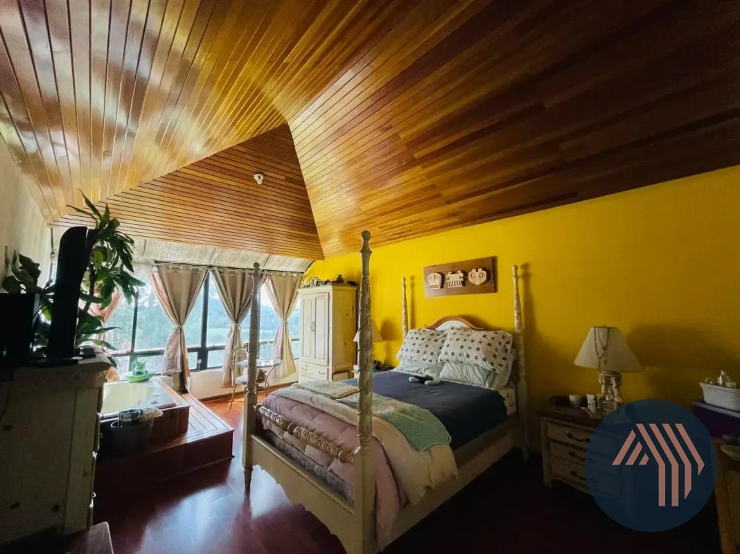Venta de Amplia Casa - Colinas de Andalucía, KM 16.5 CES — Casa en Venta en Colinas De Andalucia, Carretera a El Salvador, Guatemala, Ciudad — foto 9 de 10