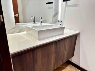 Apartamento amueblado 3 dormitorios y cuarto de servicios, zona 10 — Apartamento en Alquiler en Zona 10, Guatemala, Ciudad — miniatura 9 de 14