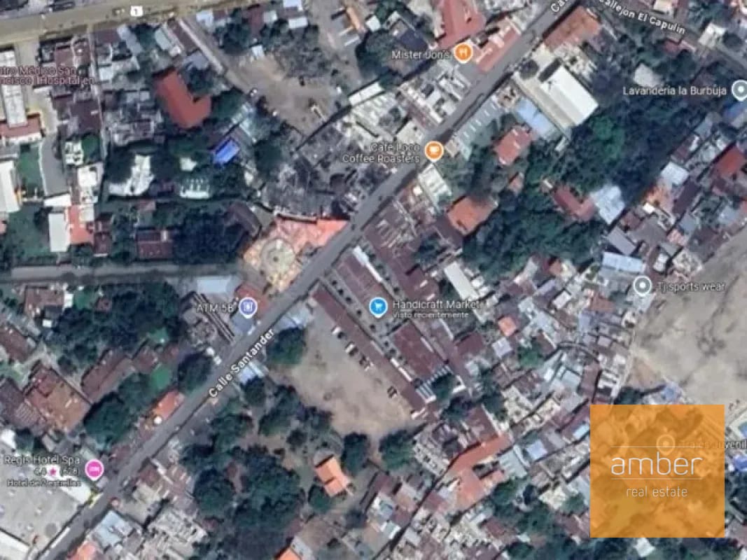 Centro comercial en Panajachel, Sololá — Terreno en Venta en Panajachel, Sololá — foto 1 de 1